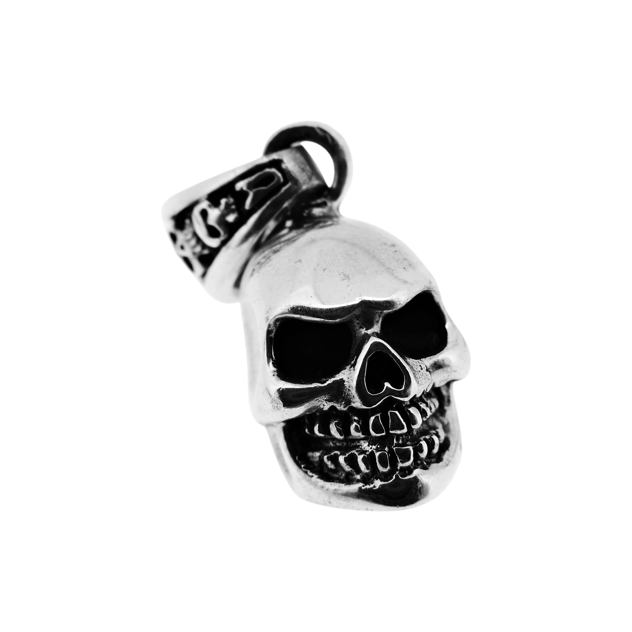 colgante-de-plata-diseno-calavera-mediano